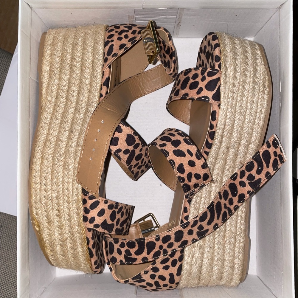 Leopard platform sandals